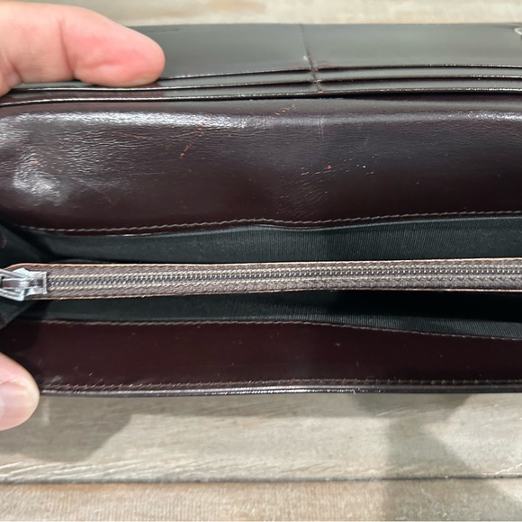 Authentic Vintage Women’s Prada Wallet - Picture 12 of 15